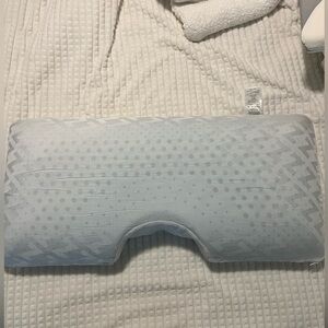 Z Malouf gel zoned dough memory foam shoulder king size pillow